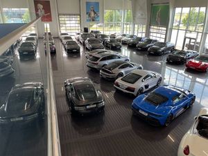 Aston Martin DB9 bild 7