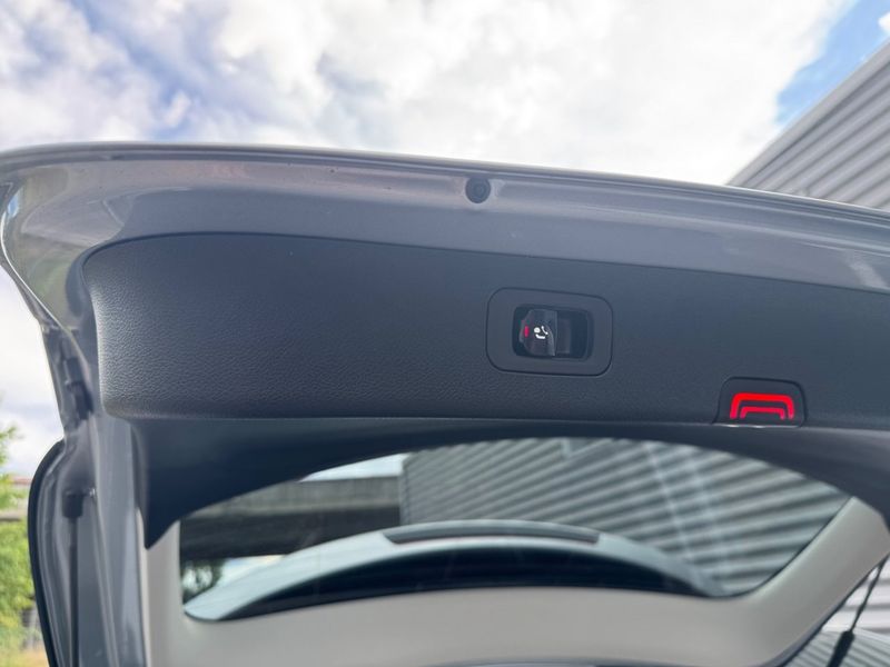 Mercedes E300 bild 33