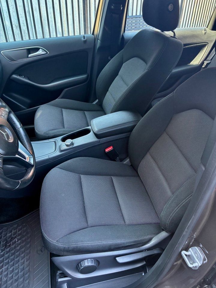 Mercedes B180 bild 6