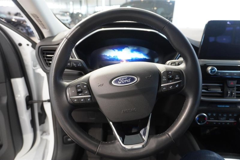 Ford Kuga bild 10