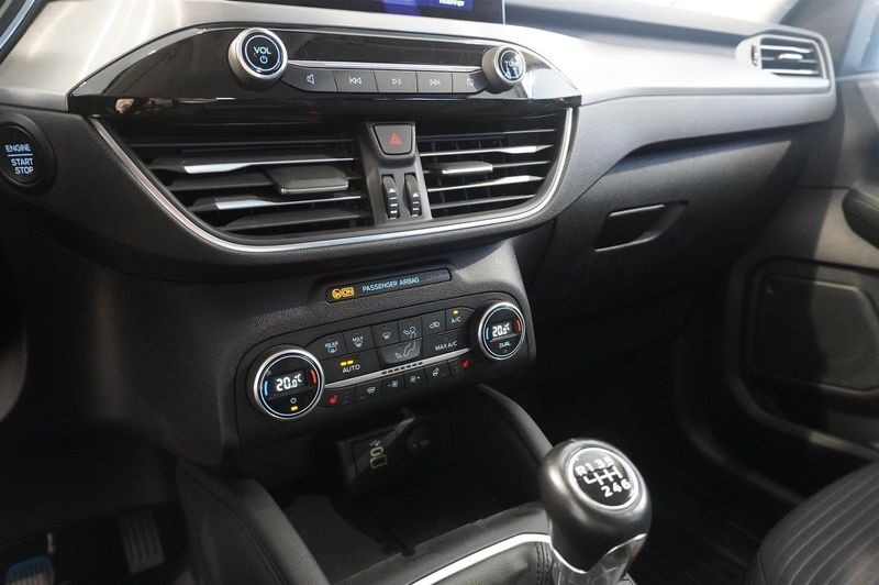 Ford Kuga bild 14