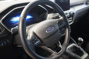 Ford Kuga bild 9