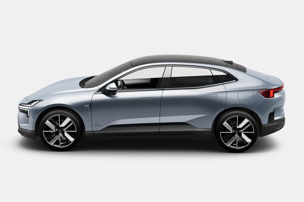 Polestar 4 Long range Dual motor Business edition - 2026