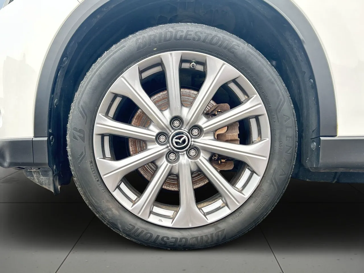 Vehicle image 13