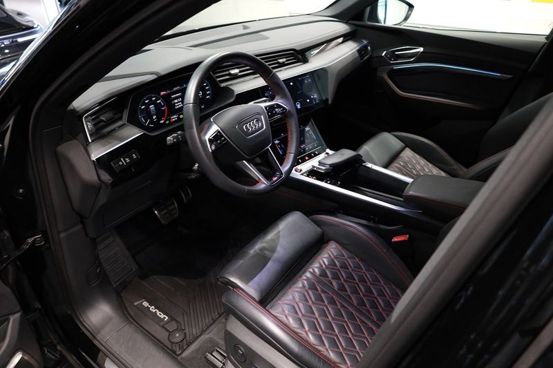 Audi SQ8 e-tron bild 11