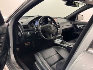 Mercedes C63 AMG bild 3