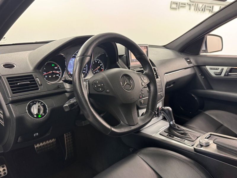 Mercedes C63 AMG bild 4