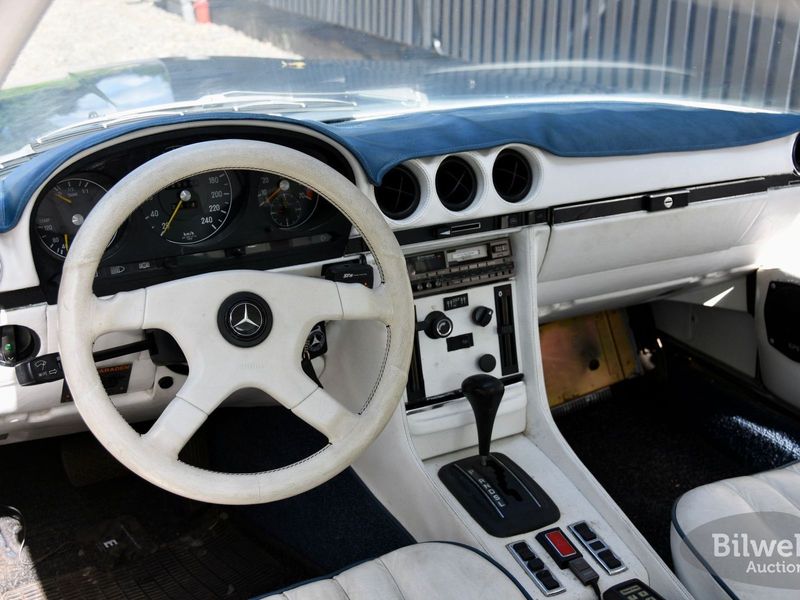 Mercedes SLC450 bild 15