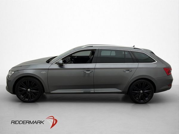 Skoda Superb PHEV L&K Skinn Cockpit Canton Värmare Drag 218h - 2023