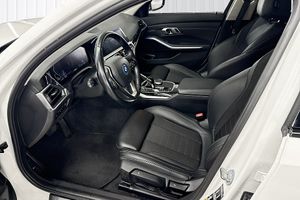 BMW 330 bild 10