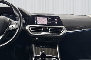 BMW 330 bild 14