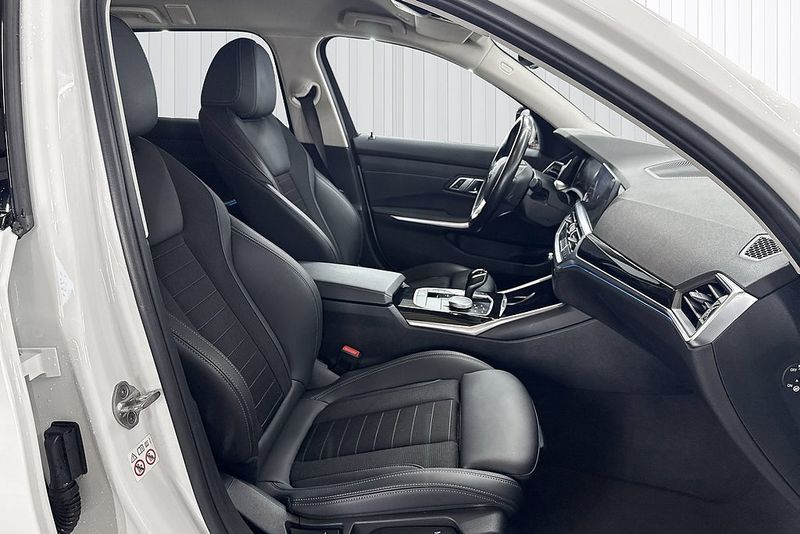 BMW 330 bild 12