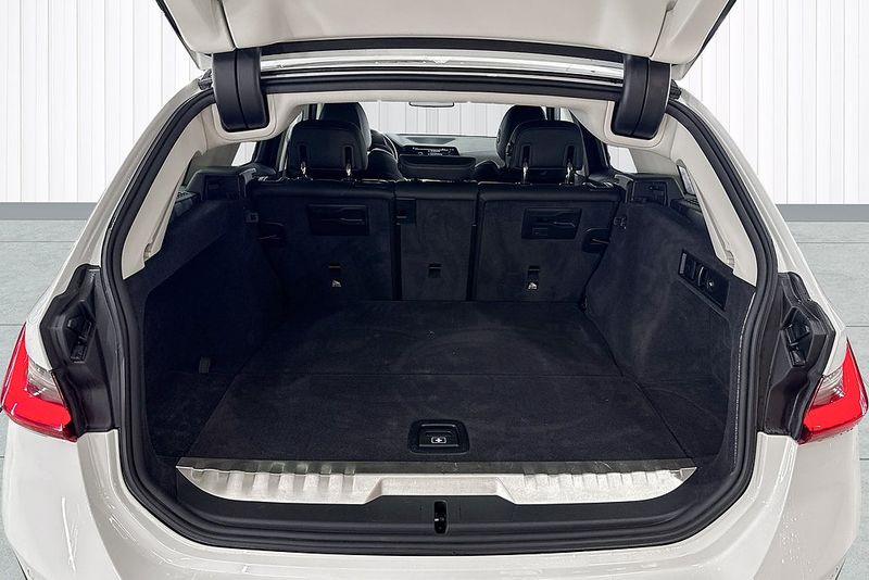 BMW 330 bild 17
