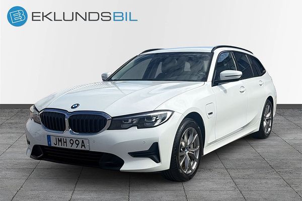 BMW 330 e xDrive Touring Steptronic Sport line Navi Värmare Drag - 2022