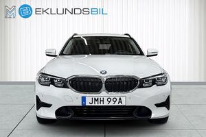 BMW 330 bild 8