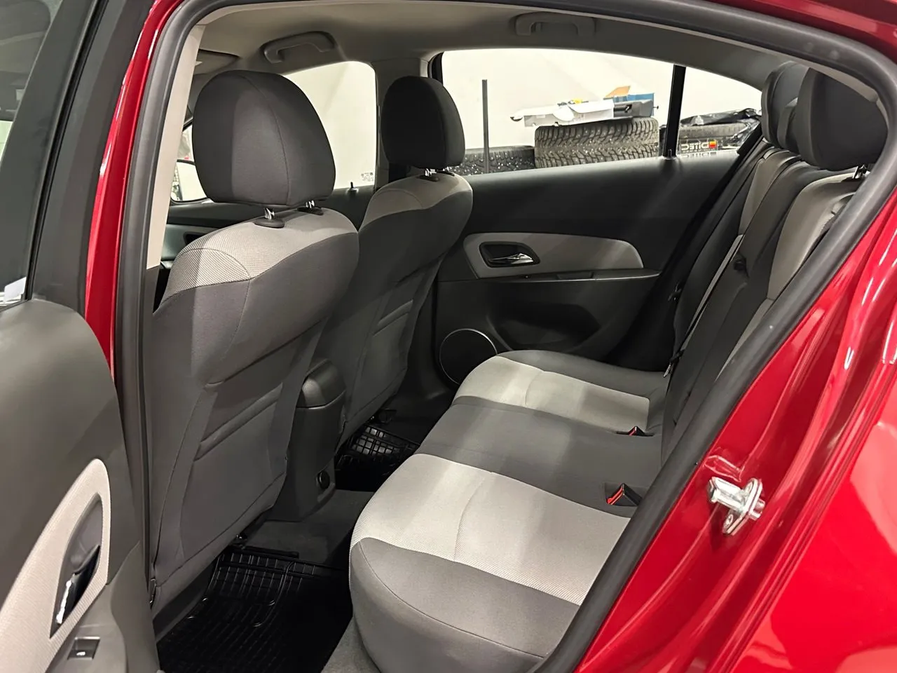 Vehicle image 21