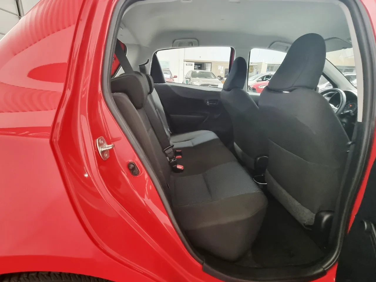 Vehicle image 20