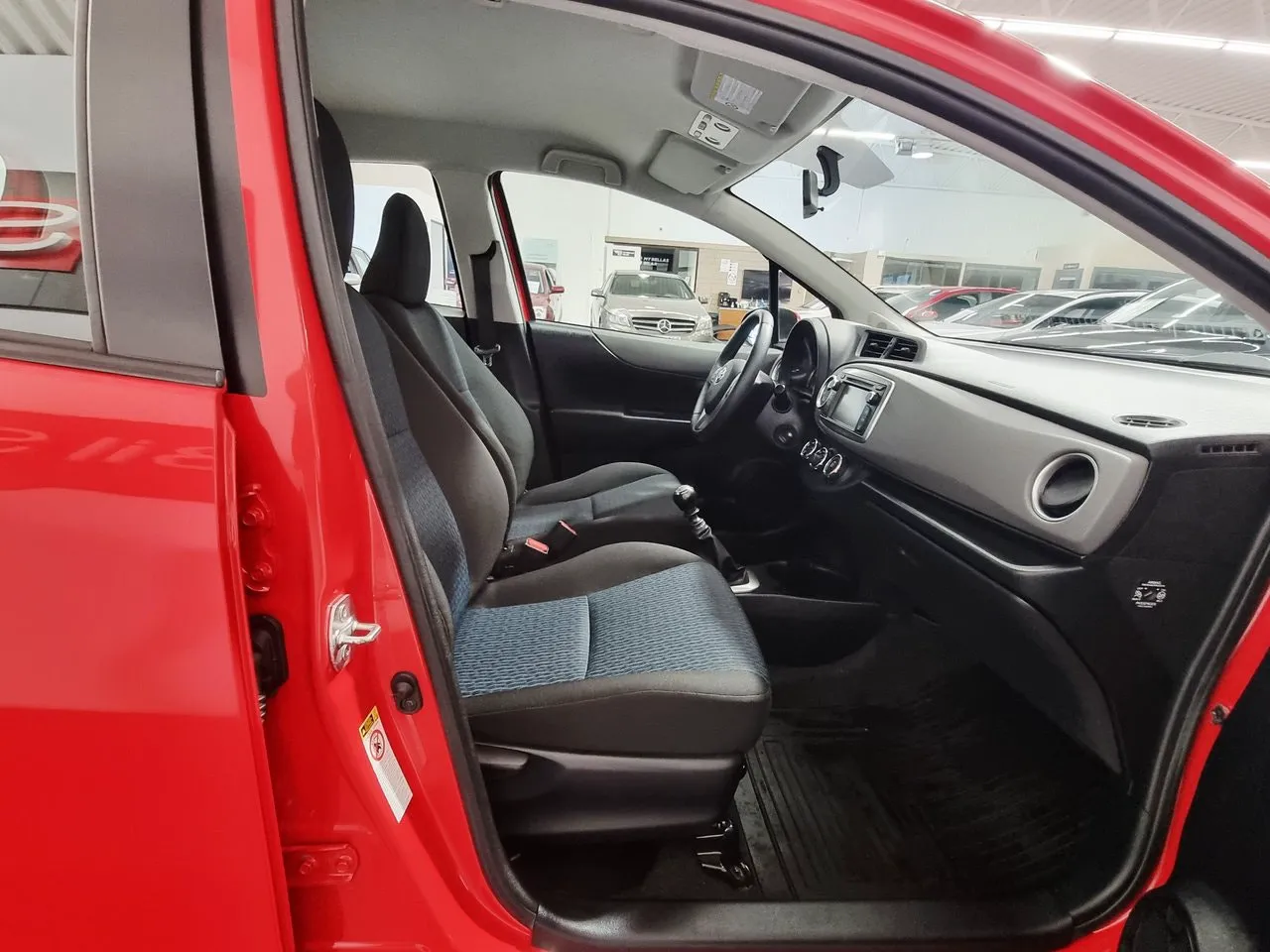 Vehicle image 17