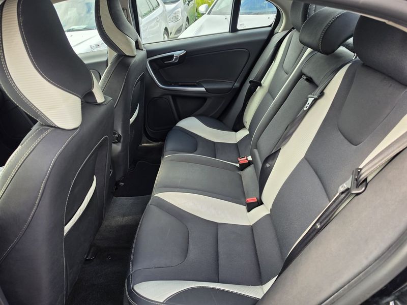 Volvo S60 bild 23