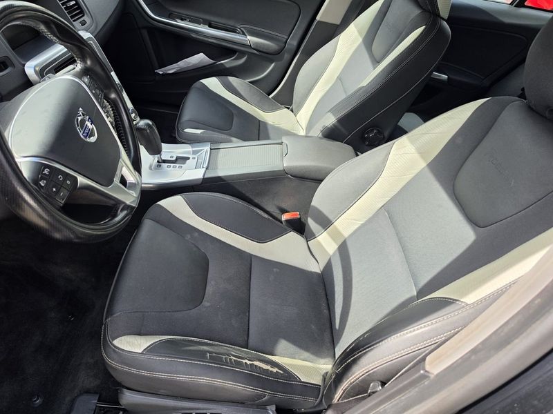 Volvo S60 bild 24