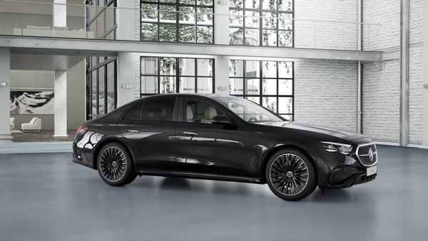 Mercedes E300 de 4M Sedan AMG PREMIUM | HEMMA - 2026