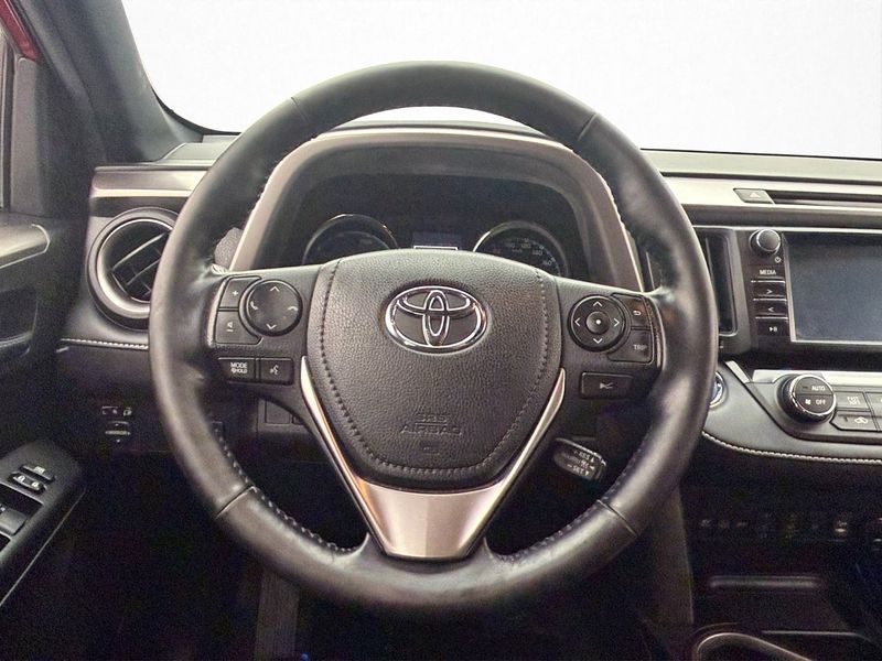 Toyota RAV4 bild 10