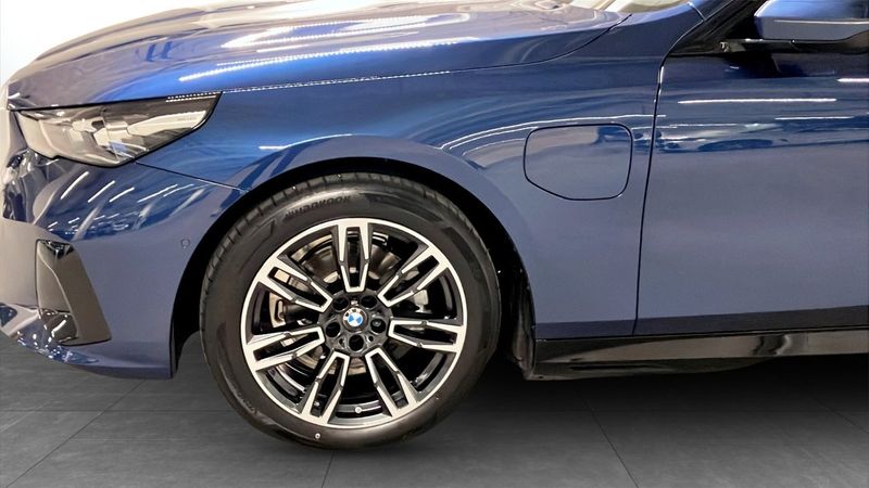BMW 530 bild 9
