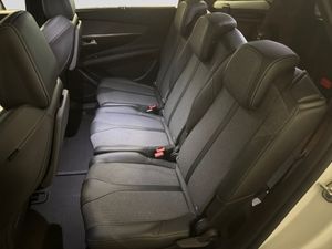 Peugeot 5008 bild 16