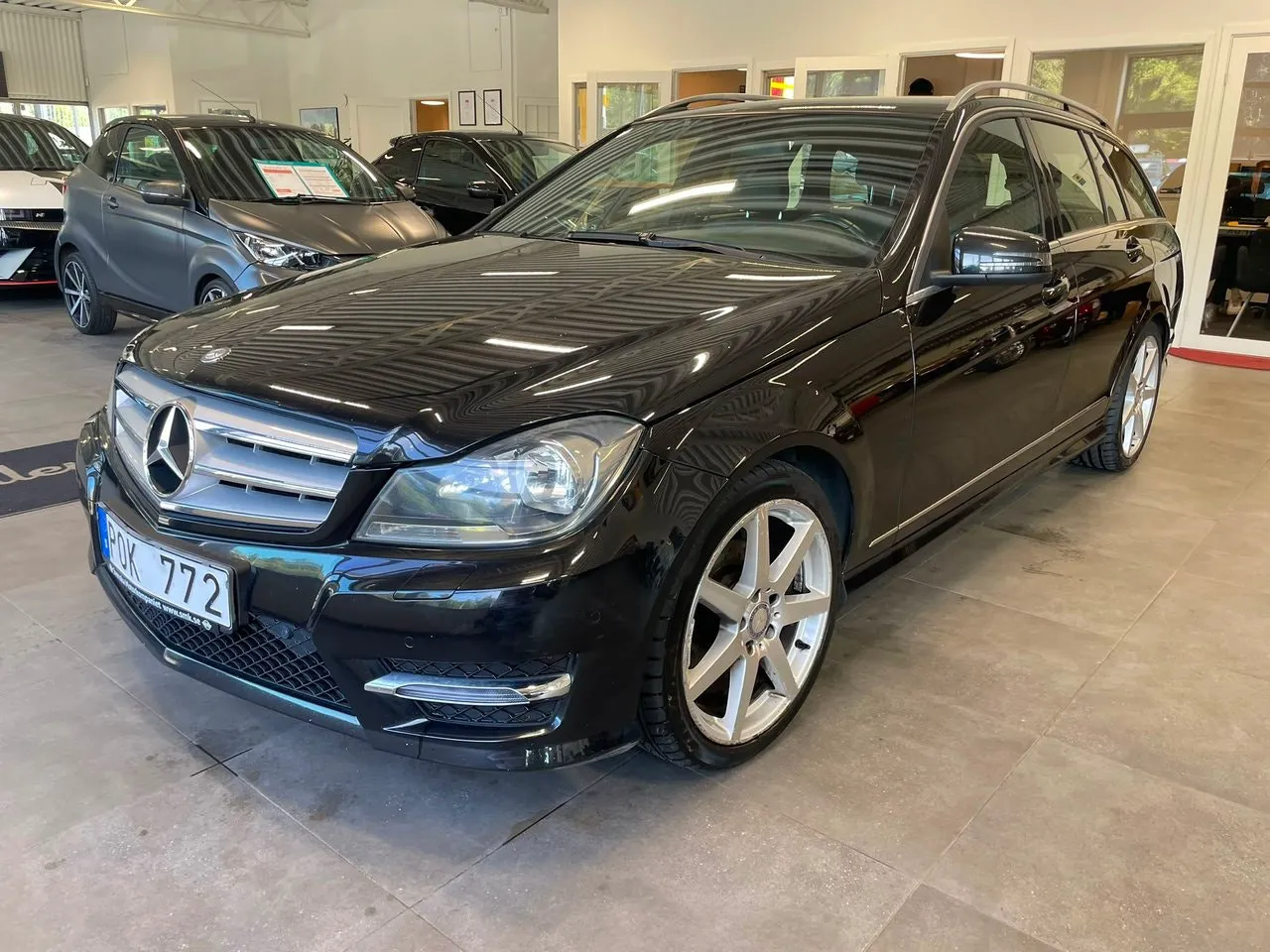 Vehicle image 2