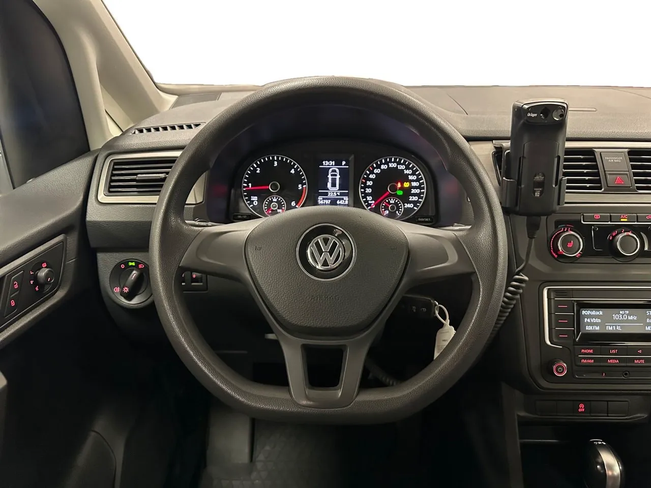 Vehicle image 14