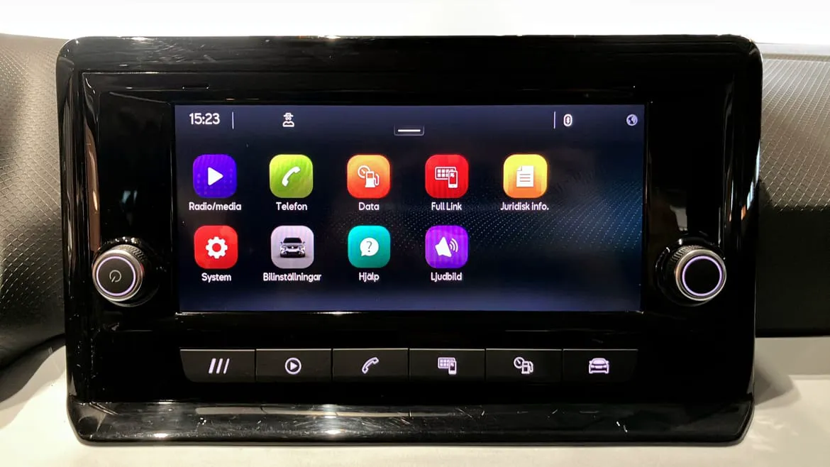 Vehicle image 8