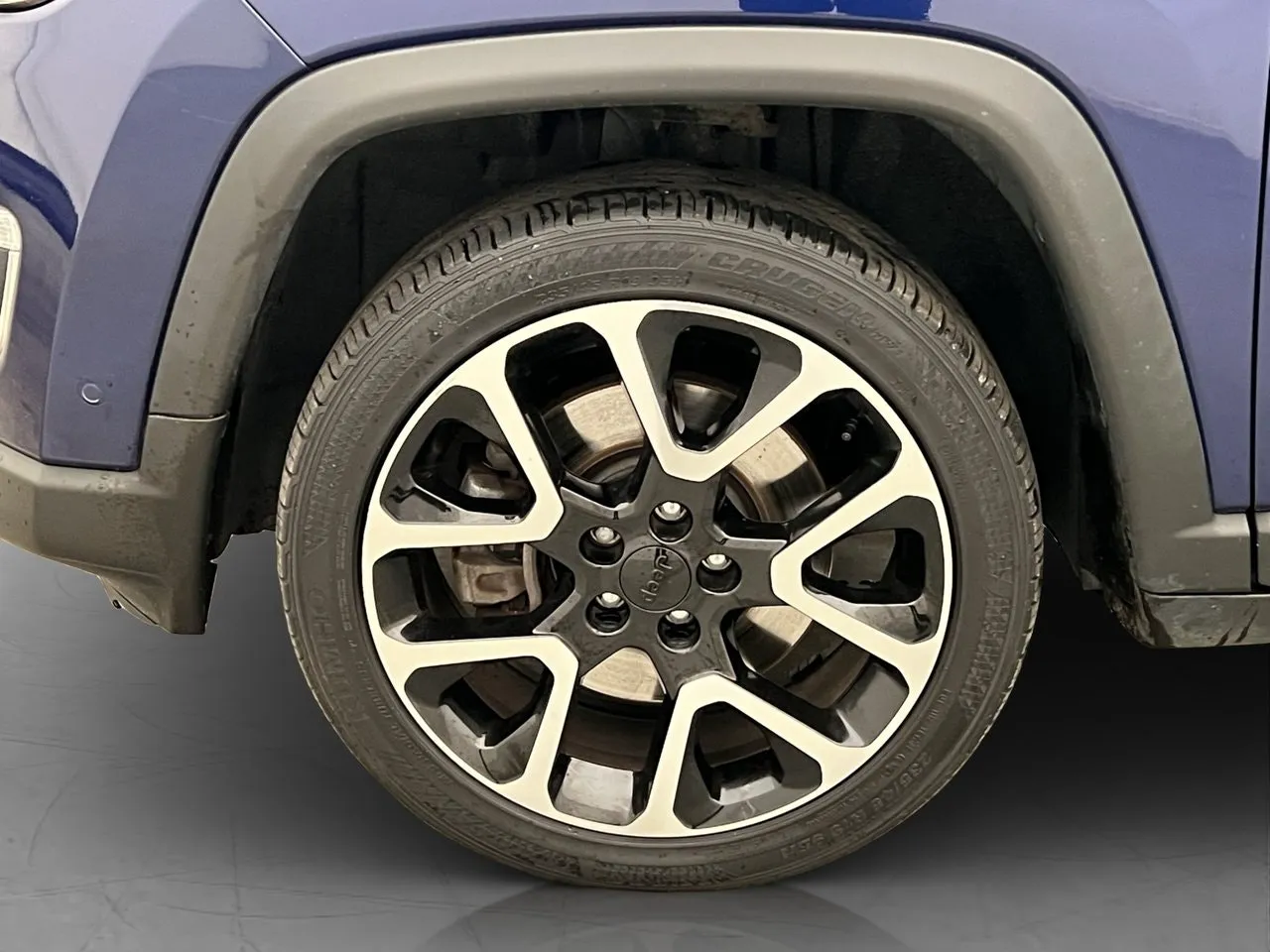 Vehicle image 30