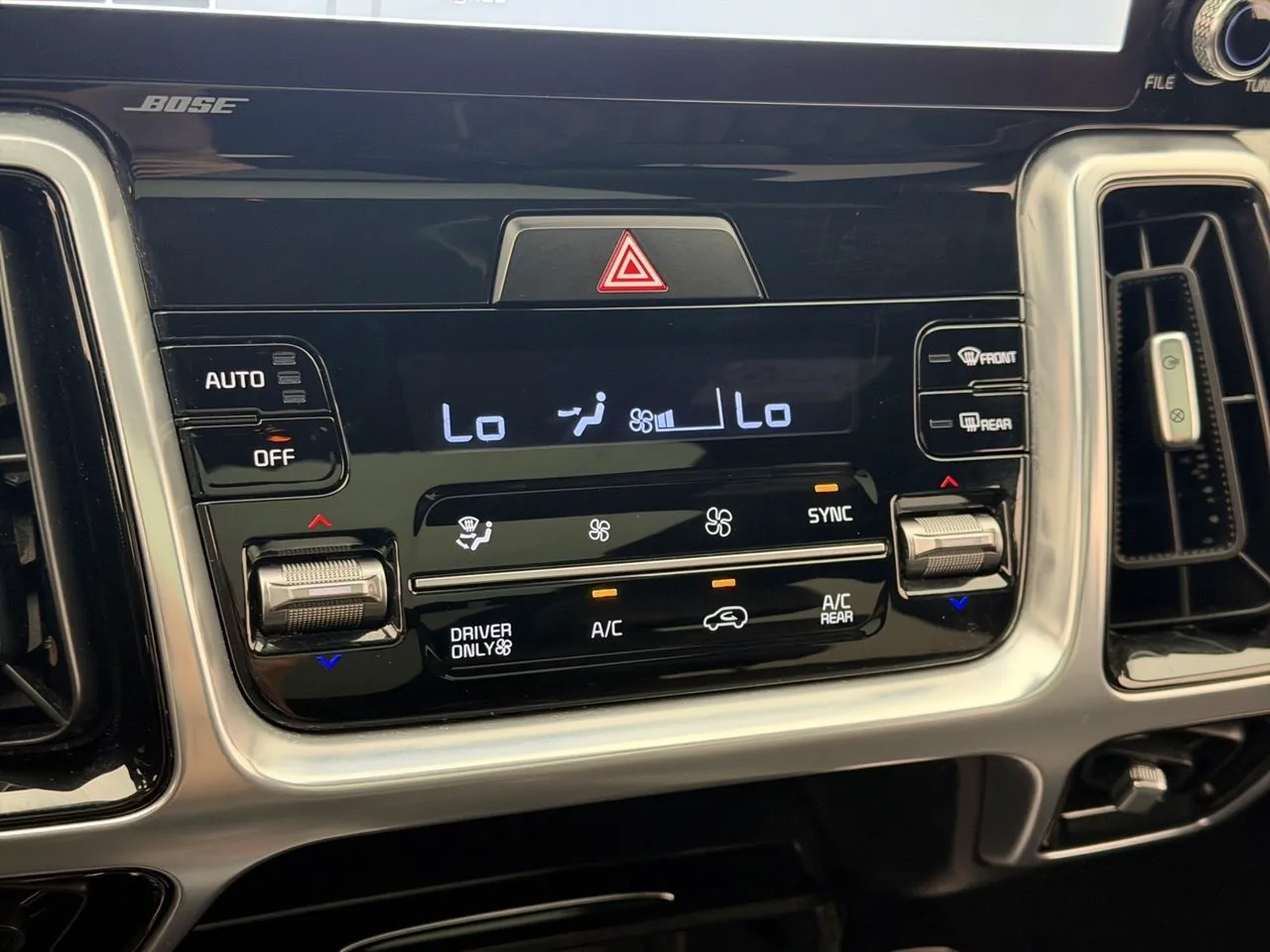 Vehicle image 28