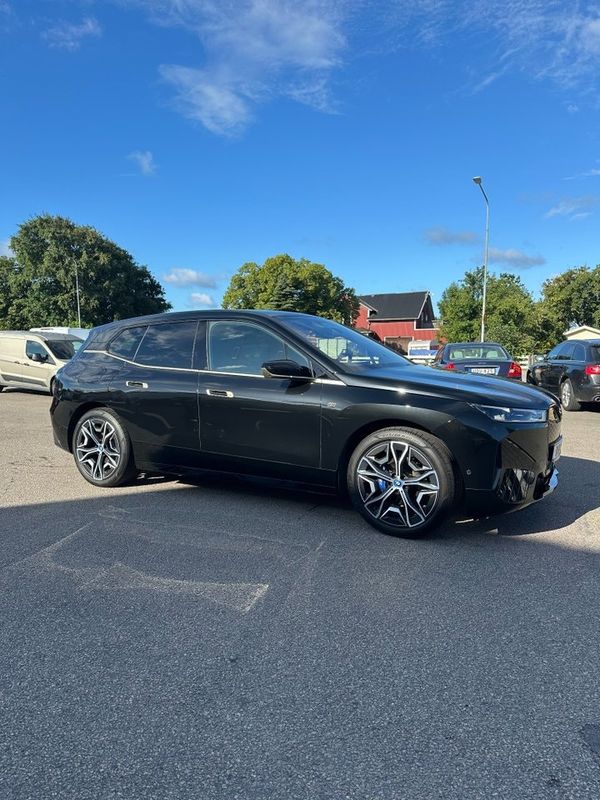 BMW iX M60 Comfort - 2023