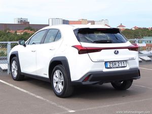 Lexus UX bild 3