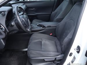 Lexus UX bild 5