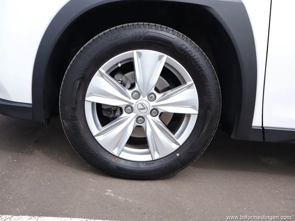 Vehicle image 20