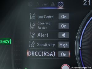 Lexus UX bild 12