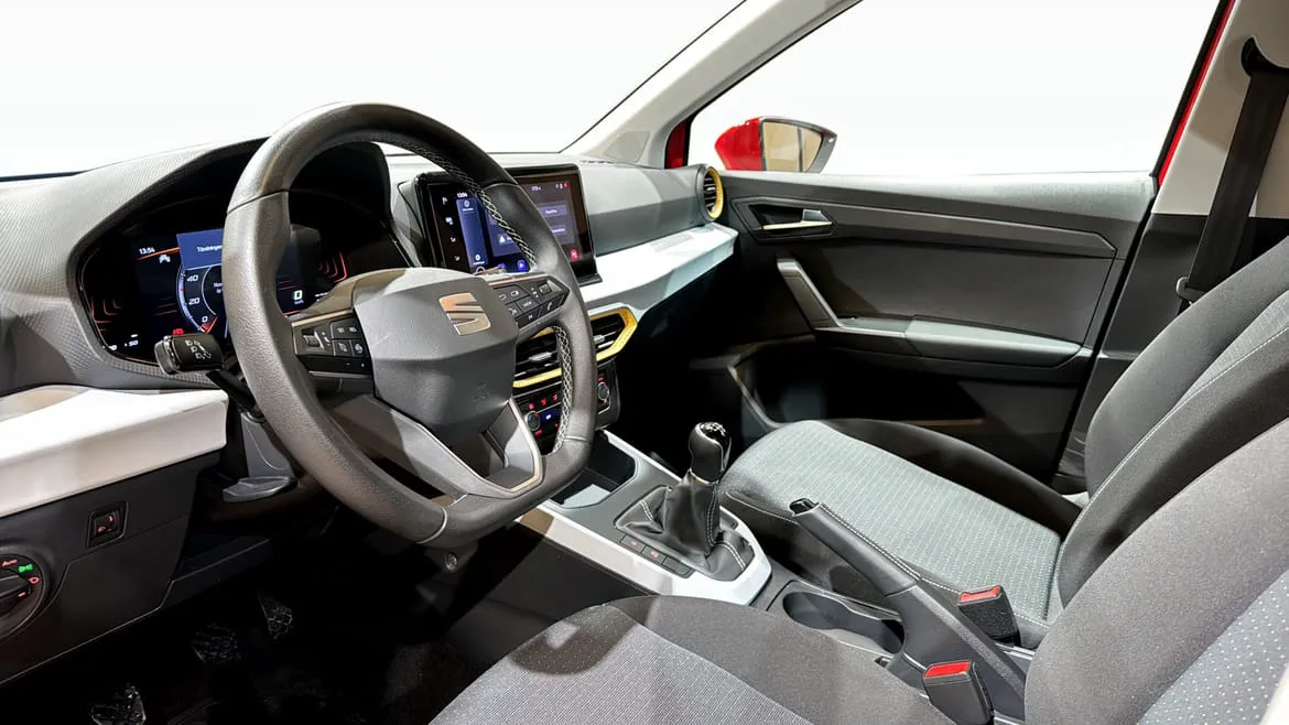 Vehicle image 6
