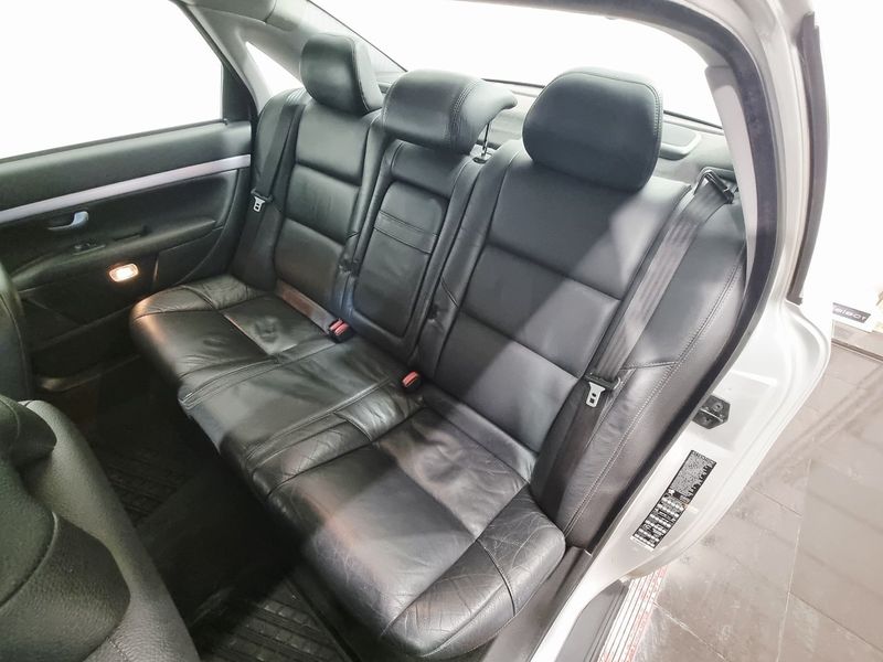 Volvo S80 bild 9
