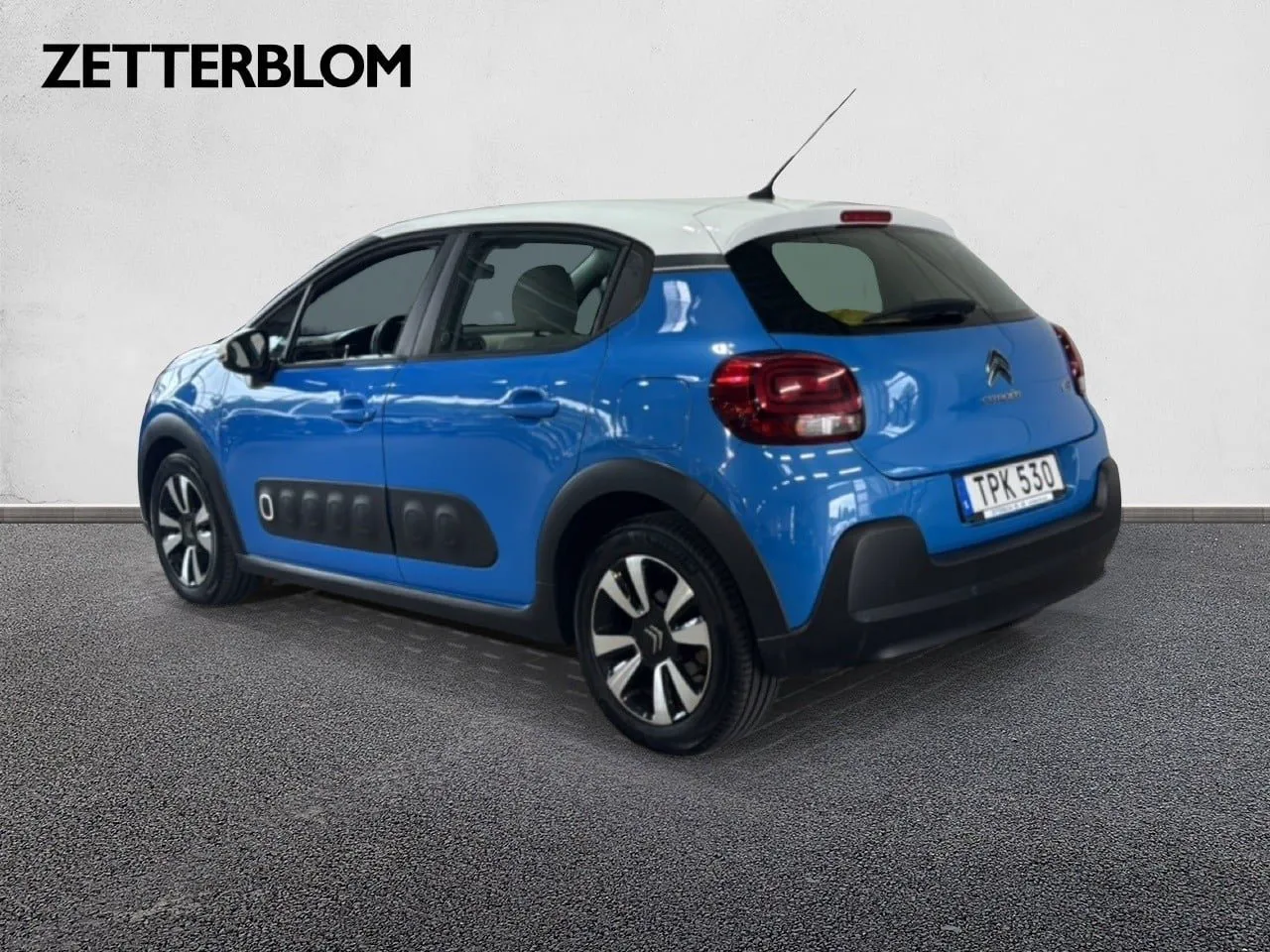 Vehicle image 2