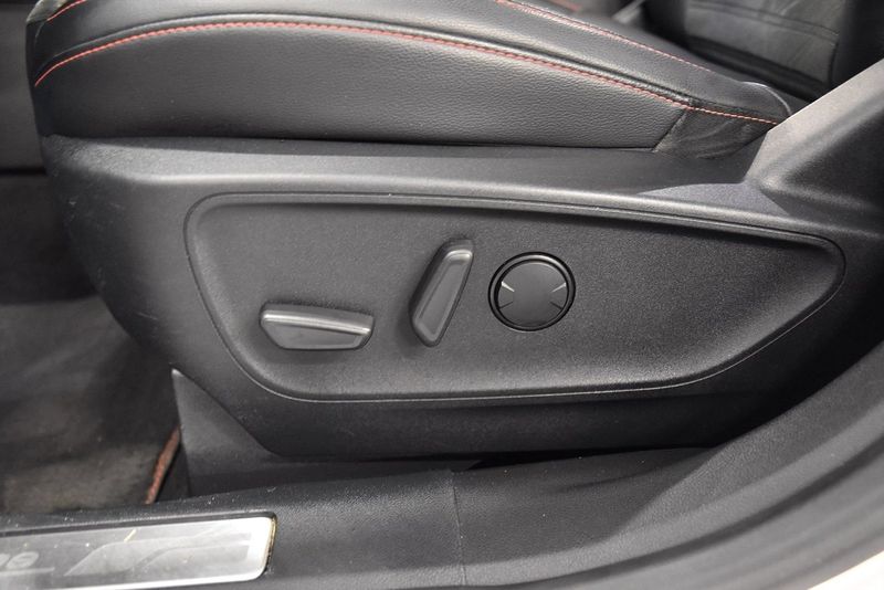 Ford Kuga bild 14