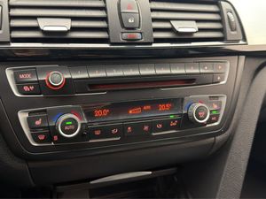 BMW 330 bild 24