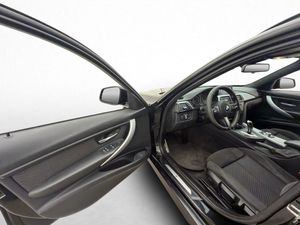 BMW 330 bild 11