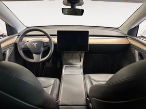 Tesla Model Y bild 10