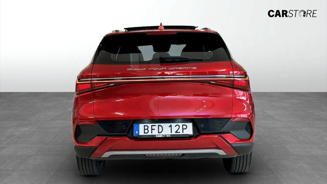 Vehicle image 6