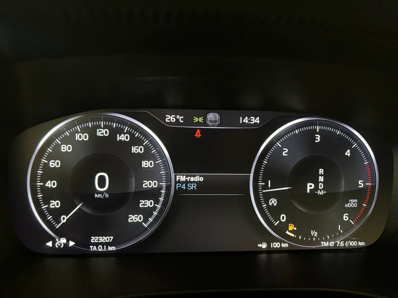 Vehicle image 7