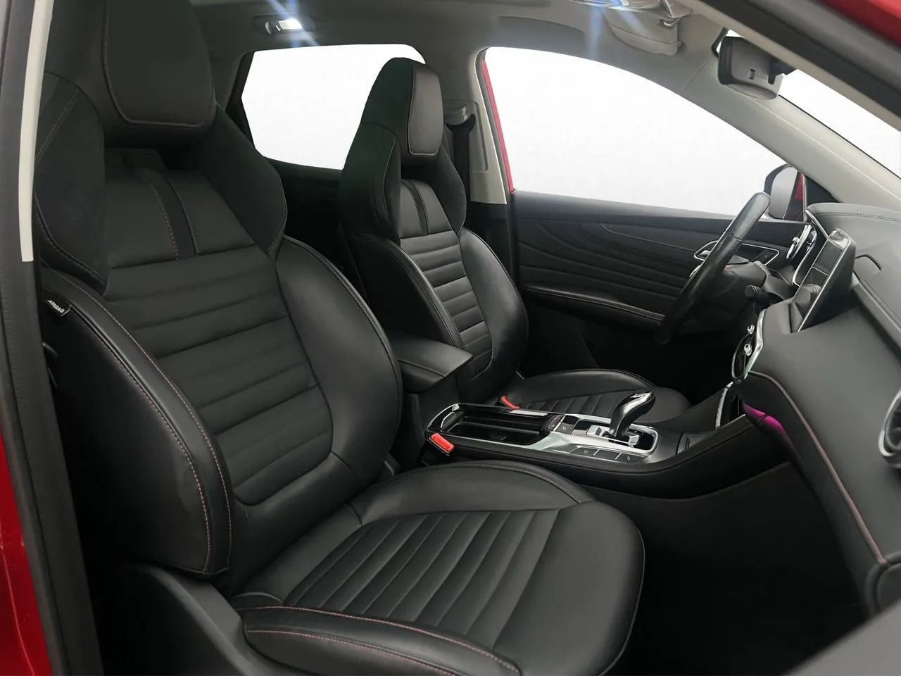 Vehicle image 15