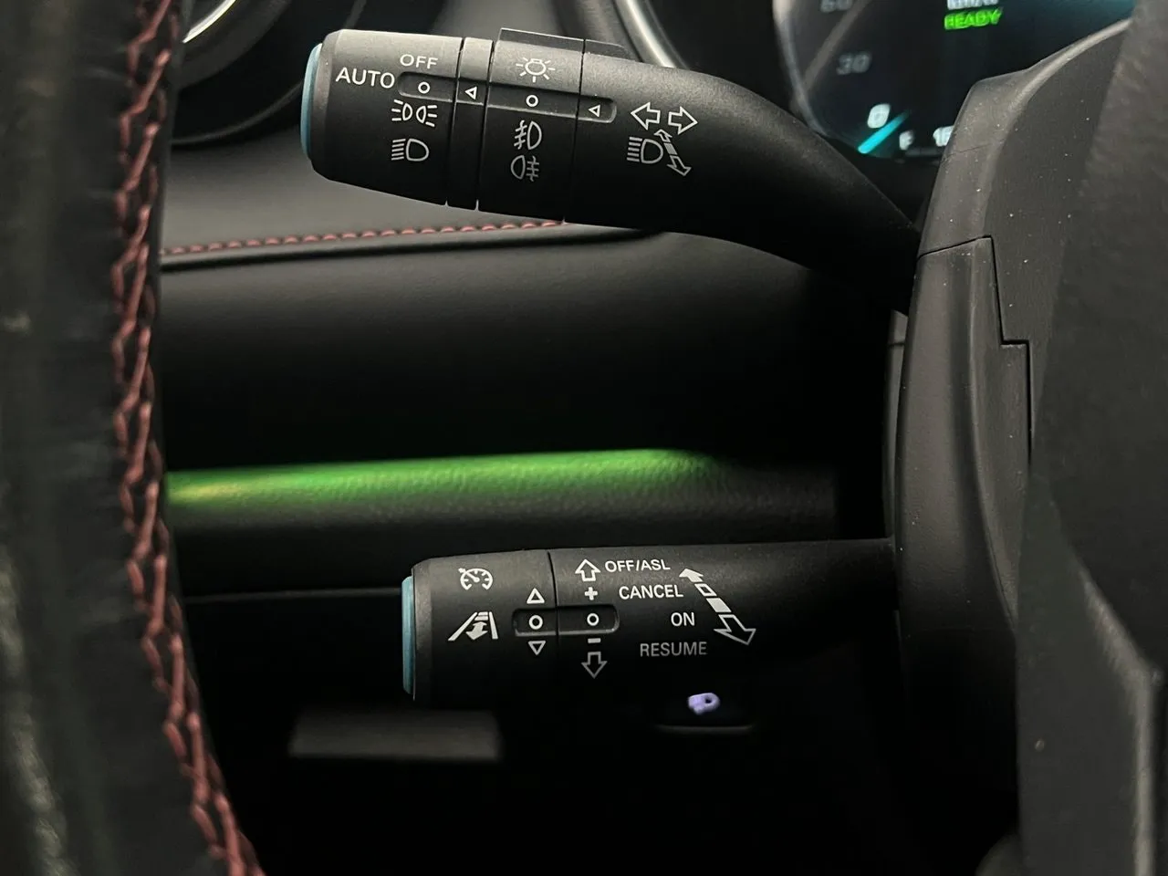 Vehicle image 28