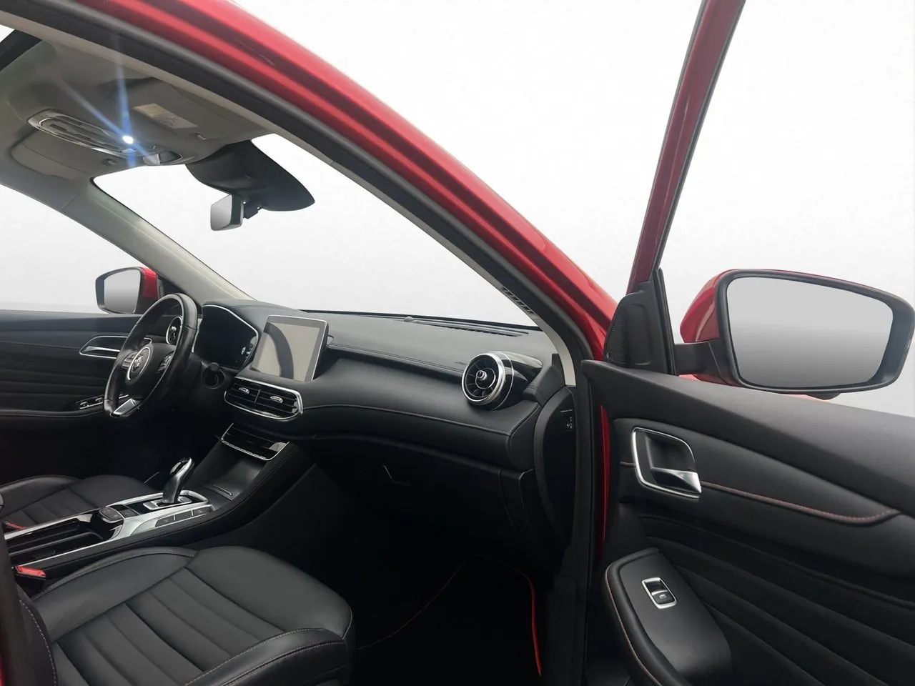 Vehicle image 16